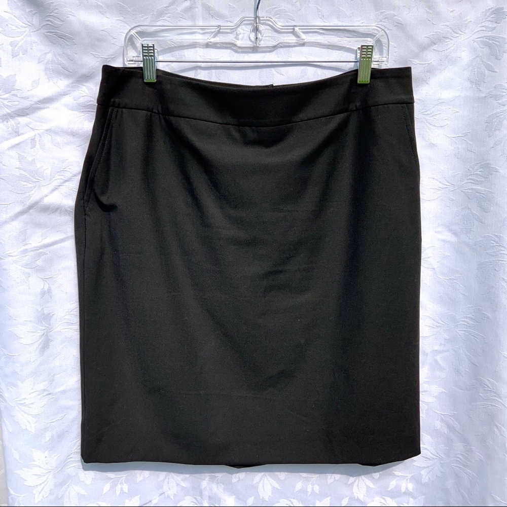 LOFT Black Pencil Skirt - Like New Condition